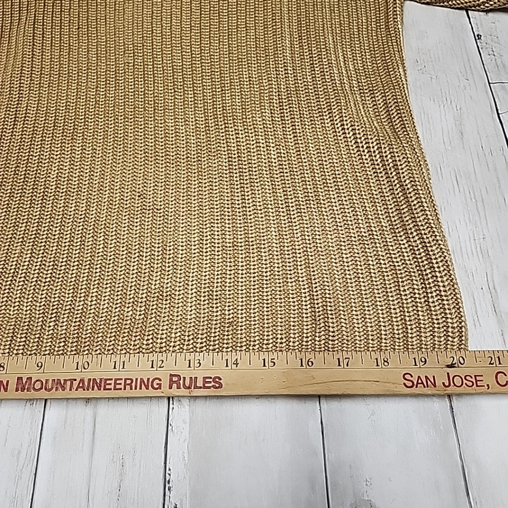SALVATORE FERRAGAMO Gold Silk Crochet Knit Sweater Long/S Made in Italy Size XL - Picture 4 of 9